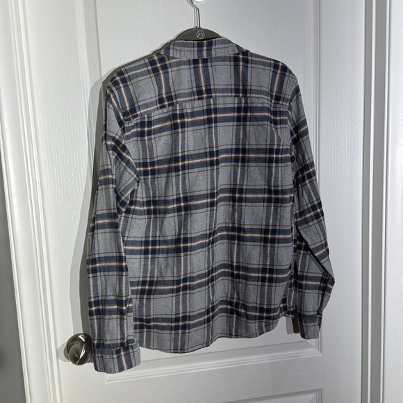 Patagonia Blue Plaid Button-Up Shirt - Picture 3 of 5